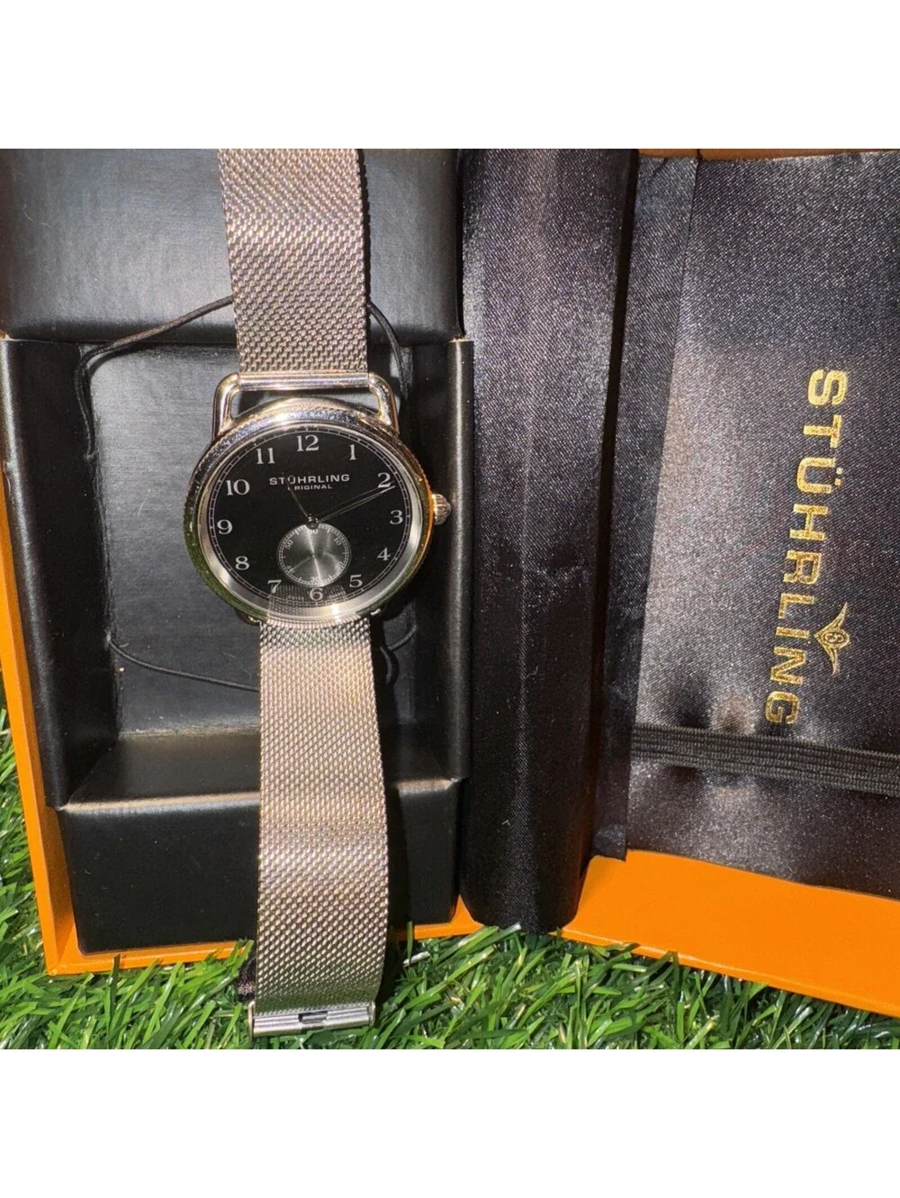 Stuhrling Original 207M 02 Classique  Quartz Mesh Bracelet Mens Watch